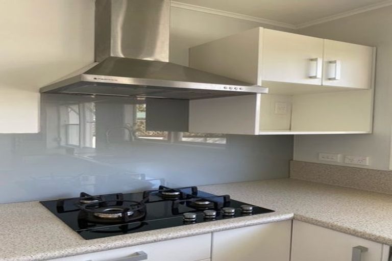 Photo of property in 6 Moehau Grove, Trentham, Upper Hutt, 5018