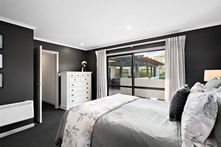 Photo of property in 91 Westchester Drive, Churton Park, Wellington, 6037