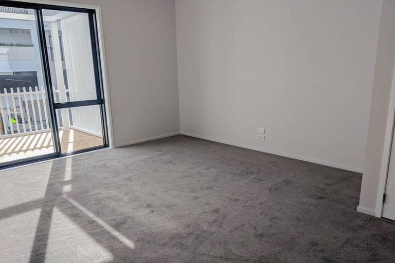 Photo of property in 68 Mapou Road, Hobsonville, Auckland, 0616