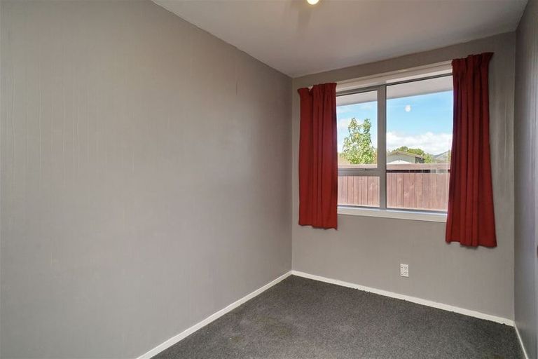 Photo of property in 2/275 Hendersons Road, Hoon Hay, Christchurch, 8025