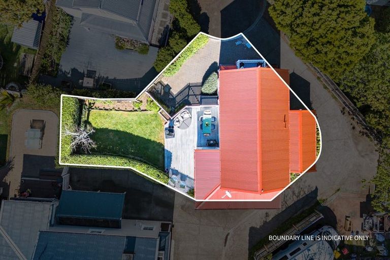 Photo of property in 4/14-26 Beach Road, Northcote Point, Auckland, 0627