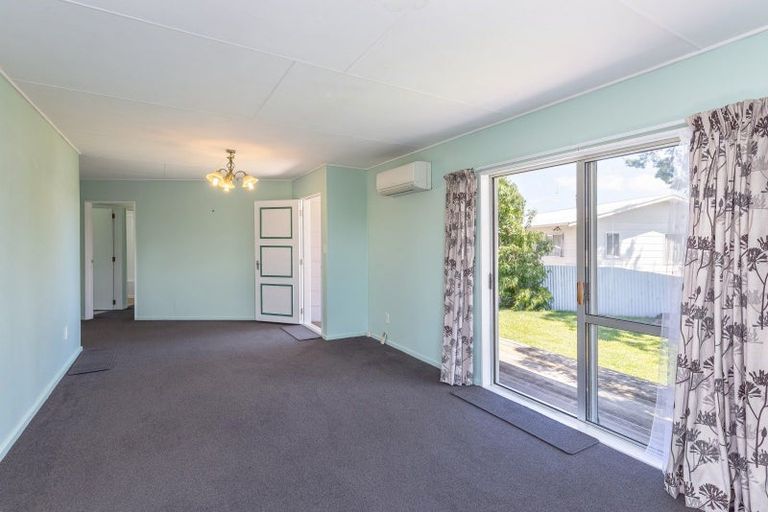 Photo of property in 16 River Road, Masterton, 5810