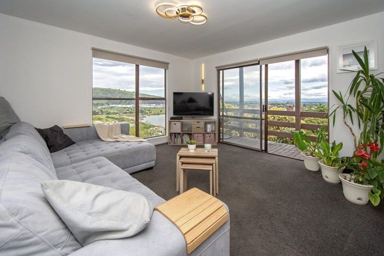 Photo of property in 10 Osmond Lane, Mount Pleasant, Christchurch, 8081