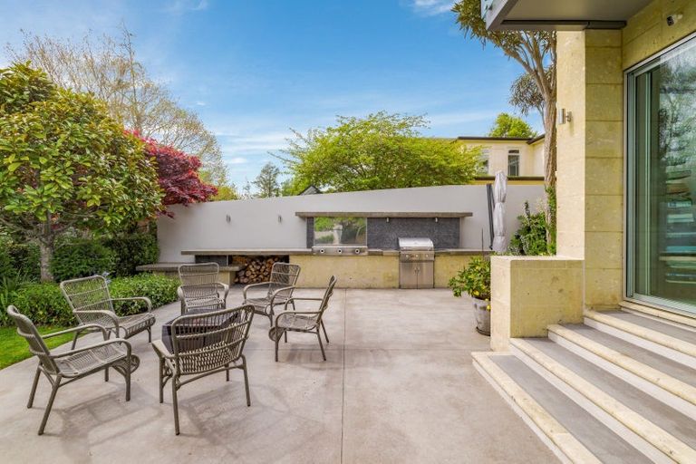 Photo of property in 45 Waiwetu Street, Fendalton, Christchurch, 8052