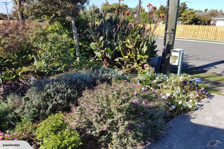 Photo of property in 1a Mahupuku Street, Greytown, 5712