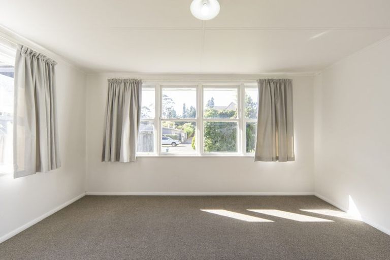 Photo of property in 17 Dowding Street, Melville, Hamilton, 3206