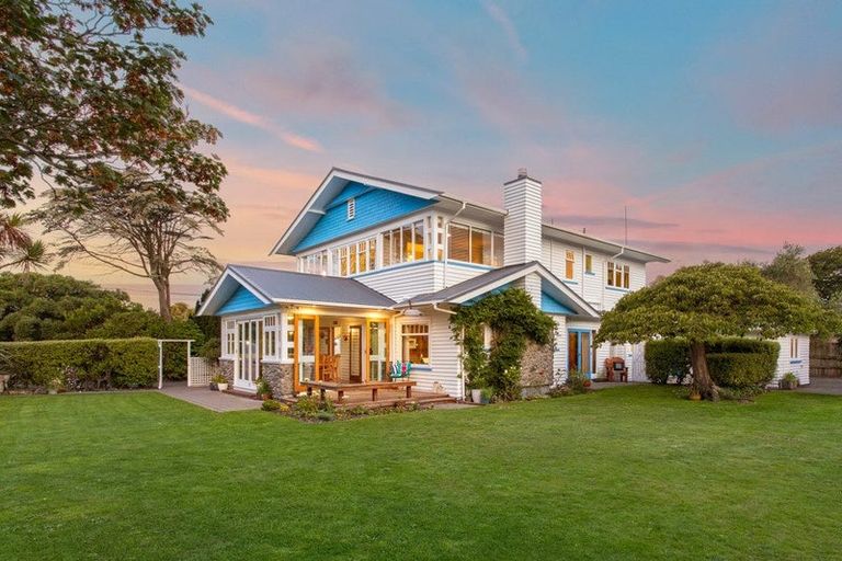 Photo of property in 44 Union Street, New Brighton, Christchurch, 8061