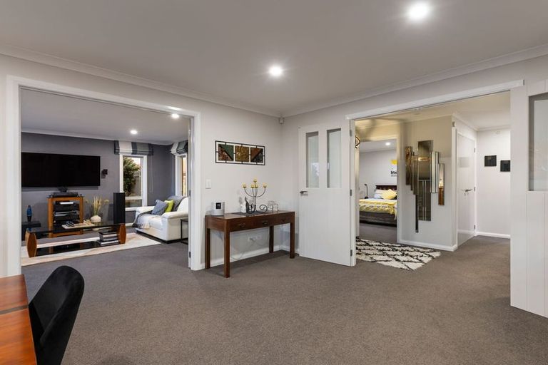 Photo of property in 3 Silicon Way, Fitzherbert, Palmerston North, 4410