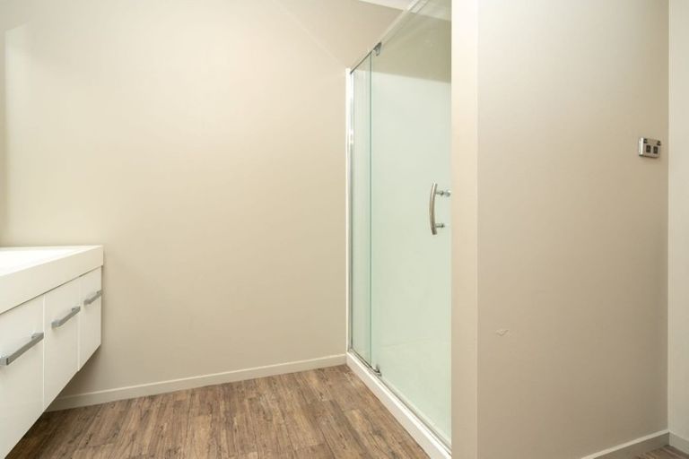 Photo of property in 108u8 Old Farm Road, Hamilton East, Hamilton, 3216