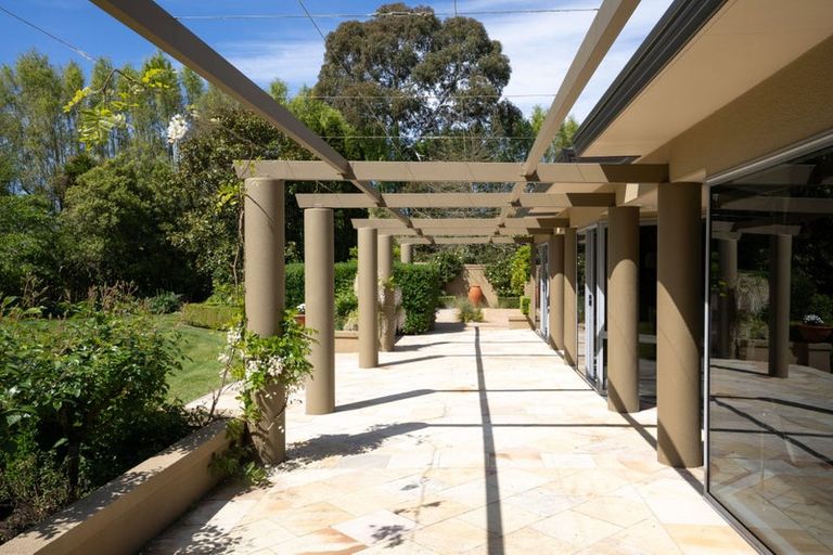 Photo of property in 236 Cashmere Road, Hoon Hay, Christchurch, 8025