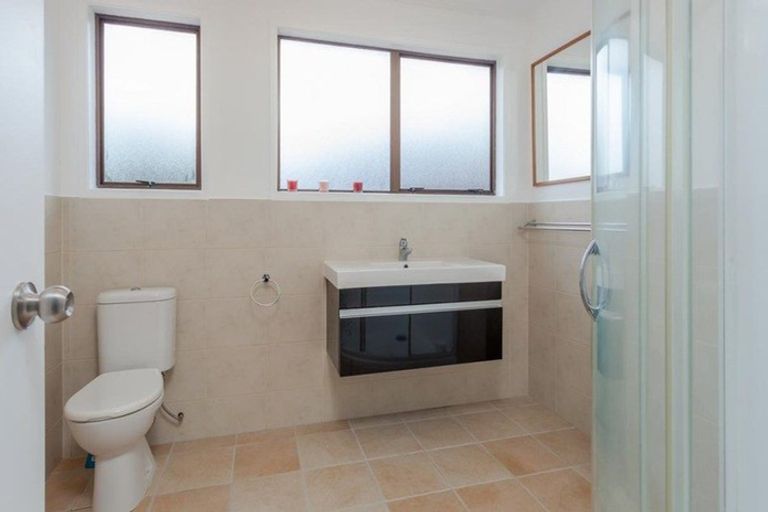 Photo of property in 152 Solar Road, Glen Eden, Auckland, 0602