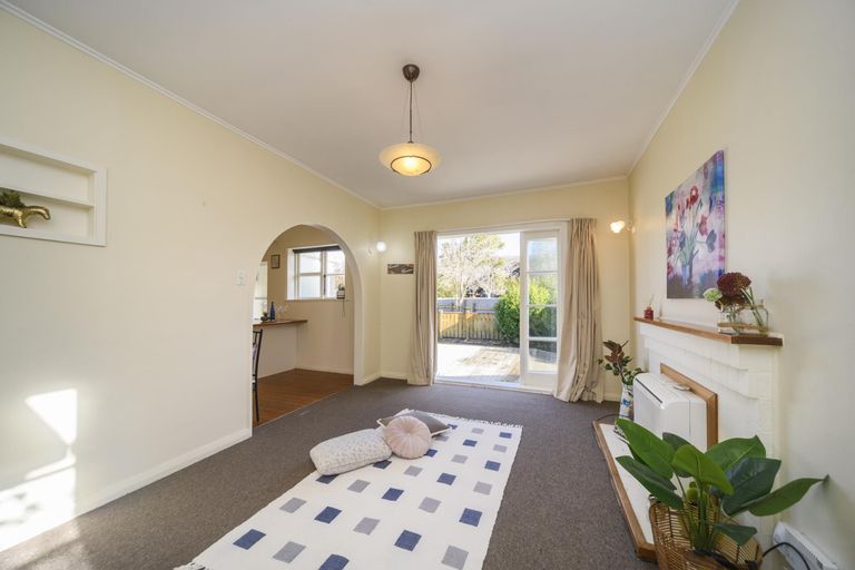 Photo of property in 3 Fairs Road, Milson, Palmerston North, 4414