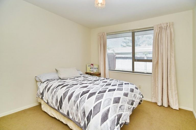 Photo of property in 4/81 Picton Avenue, Riccarton, Christchurch, 8011