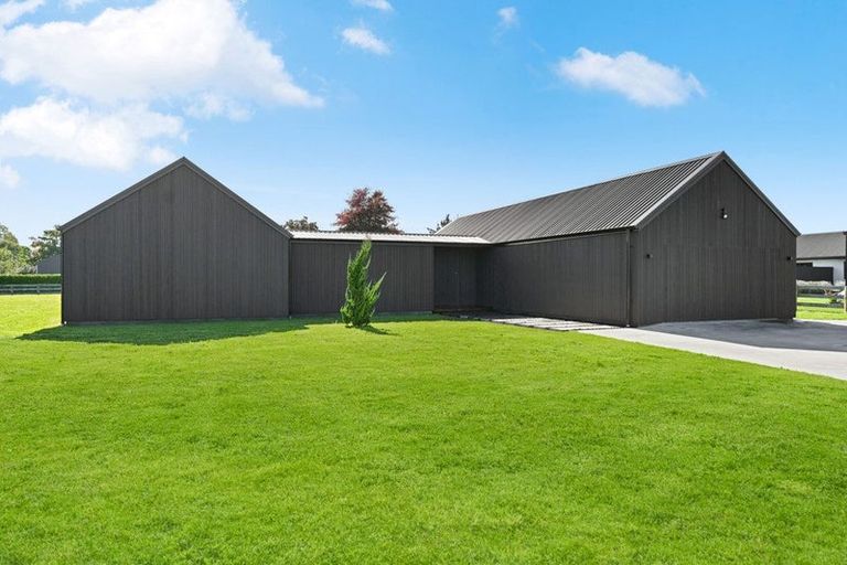 Photo of property in 15 Redwood Lane, Pirongia, 3802