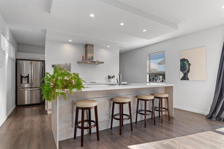 Photo of property in 19 Wakeman Way, Kaiapoi, 7630