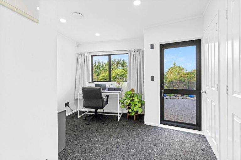 Photo of property in 55 Pukenamu Road, Te Horo, Otaki, 5581