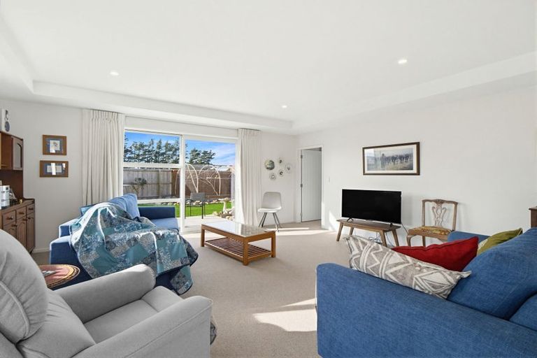 Photo of property in 37 Greig Crescent, Amberley, 7410