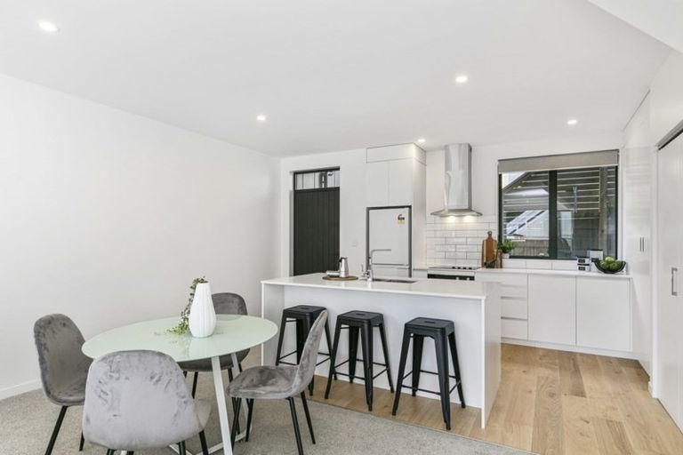 Photo of property in 12/80u Seatoun Heights Road, Seatoun, Wellington, 6022