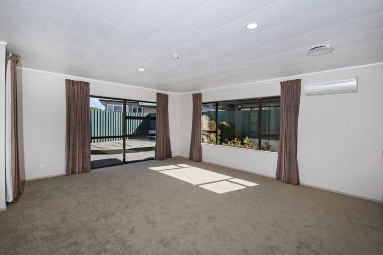 Photo of property in 16 North Street, Woodhill, Whangarei, 0110