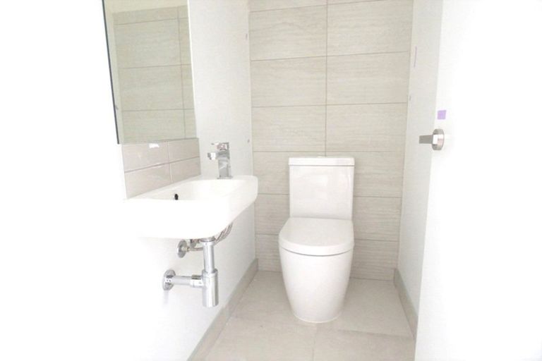 Photo of property in 9/25 Sidney Wallingford Way, Hobsonville, Auckland, 0616