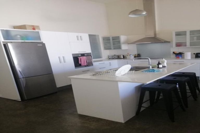 Photo of property in 25u4 Home Street, Mount Victoria, Wellington, 6011