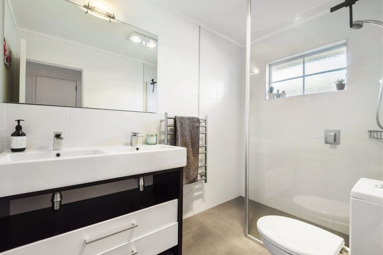 Photo of property in 191 Glamorgan Drive, Torbay, Auckland, 0630