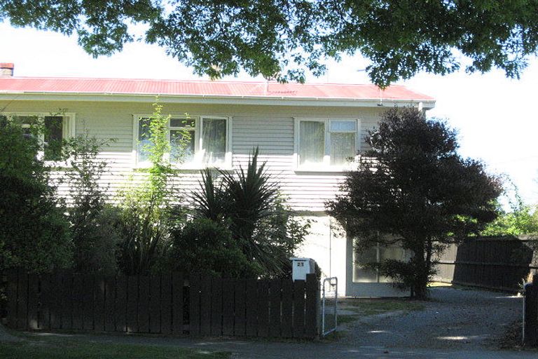 Photo of property in 21 Guildford Street, Burnside, Christchurch, 8053