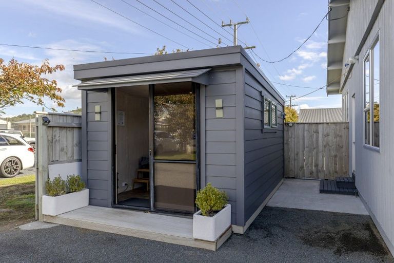 Photo of property in 535 Manutahi Road, Lepperton, New Plymouth, 4373