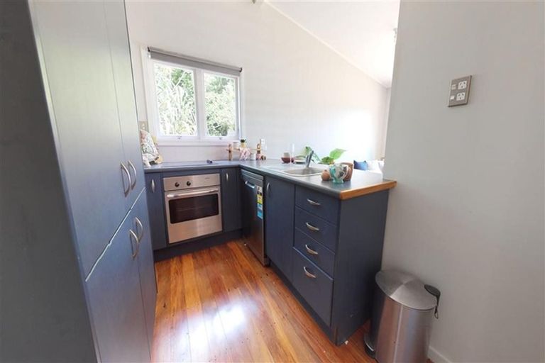 Photo of property in 32a Bedford Street, Northland, Wellington, 6012