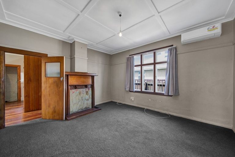 Photo of property in 44 Waihi Road, Hawera, 4610