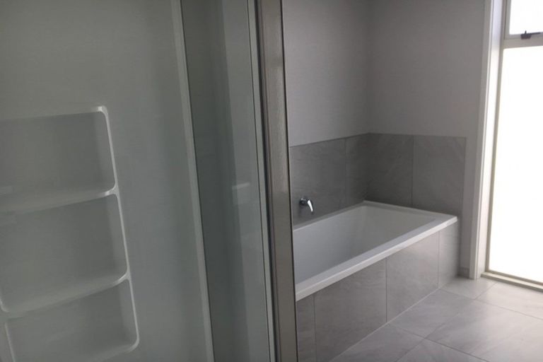 Photo of property in 18 Franks Way, Papamoa Beach, Papamoa, 3118