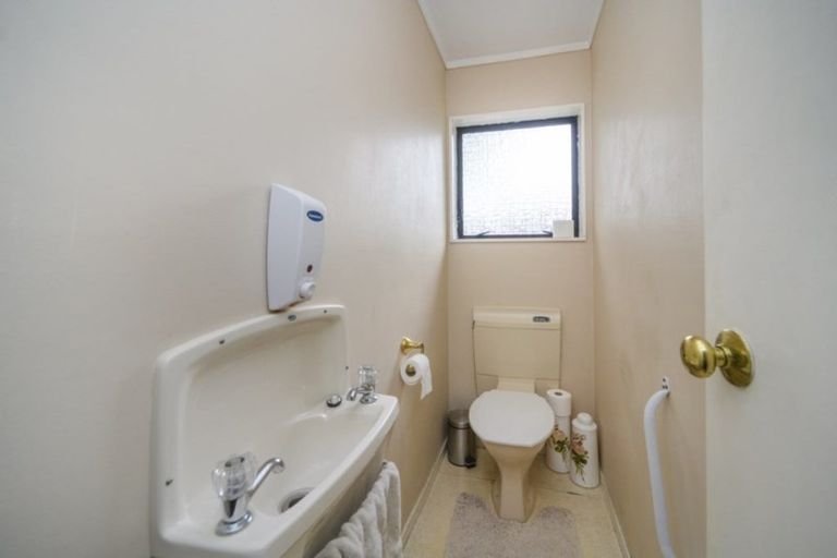 Photo of property in 4 Kaipara Court, Highbury, Palmerston North, 4412