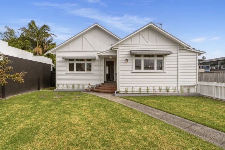 Photo of property in 24 Twelfth Avenue, Tauranga South, Tauranga, 3112