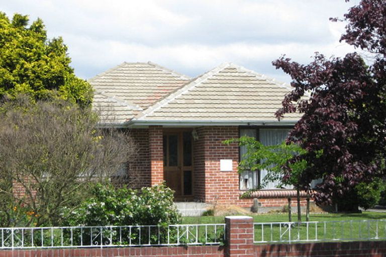 Photo of property in 18 Dunedin Street, Redwood, Christchurch, 8051