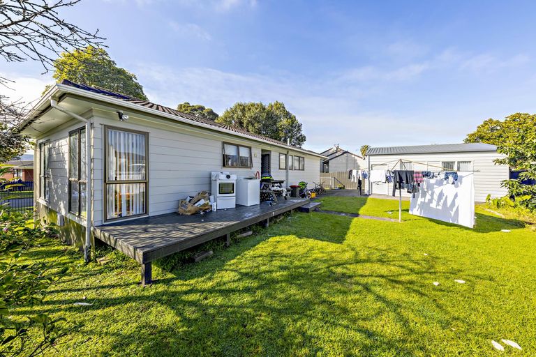 Photo of property in 3 Dewhurst Place, Favona, Auckland, 2024
