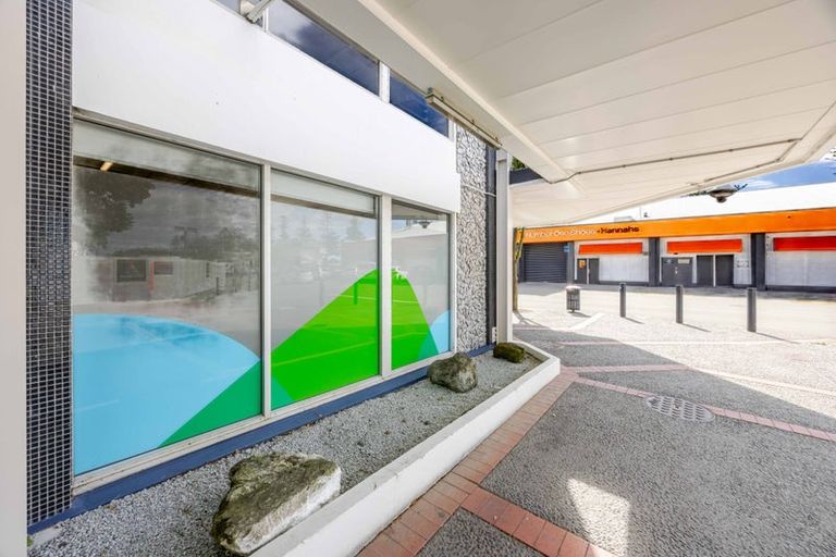 Photo of property in 166 Arran Point Parade, Orewa, 0931