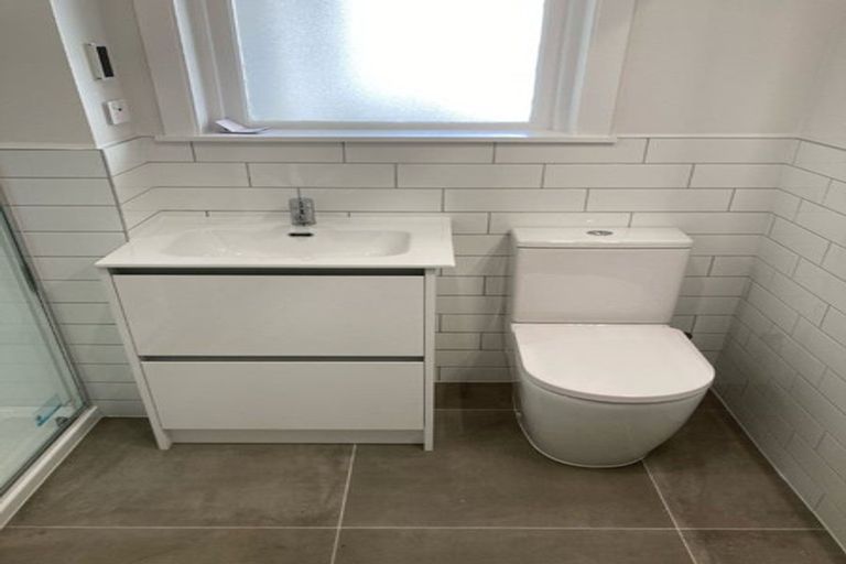 Photo of property in Rehutai Flats, 268u2 Oriental Parade, Oriental Bay, Wellington, 6011