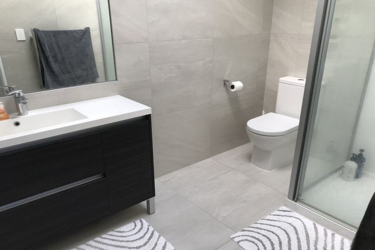 Photo of property in 26 Owen Chapman Drive, Red Beach, 0932