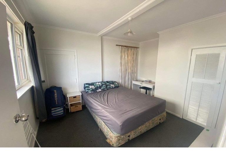 Photo of property in 6 Howard Street, Mount Cook, Wellington, 6021