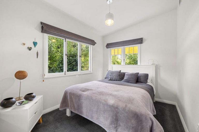 Photo of property in 15 East Street, Raglan, 3225