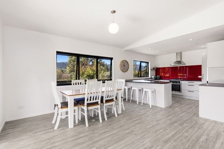 Photo of property in 92 Lisland Drive, Kinloch, Taupo, 3377