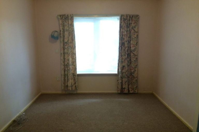 Photo of property in 122 Avonhead Road, Avonhead, Christchurch, 8042