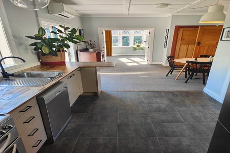 Photo of property in 144 Rakau Road, Hataitai, Wellington, 6021