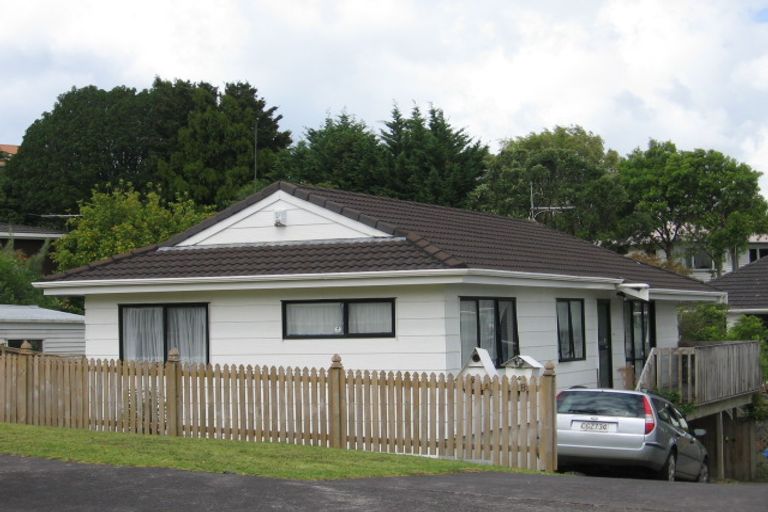 Photo of property in 1/24 Richards Avenue, Forrest Hill, Auckland, 0620