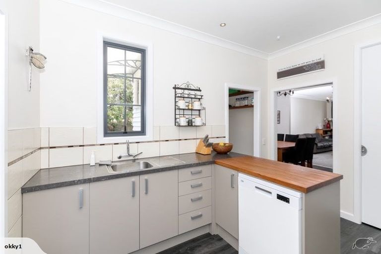 Photo of property in 5 Casey Avenue, Fairfield, Hamilton, 3214