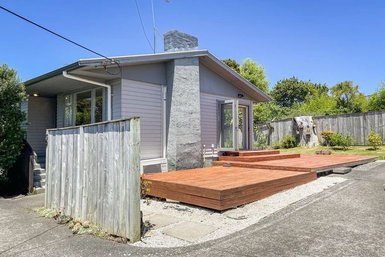 Photo of property in 39a Fairclough Road, Beach Haven, Auckland, 0626