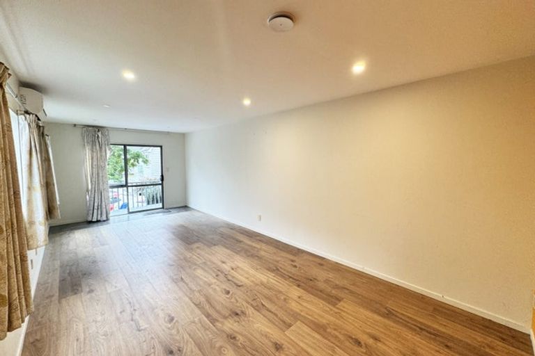 Photo of property in 17e Balmain Road, Birkenhead, Auckland, 0626