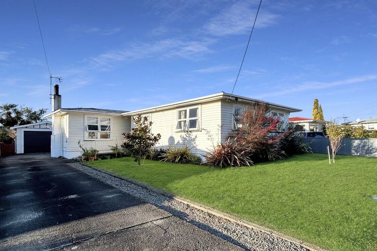 Photo of property in 24 Elizabeth Street, Levin, 5510