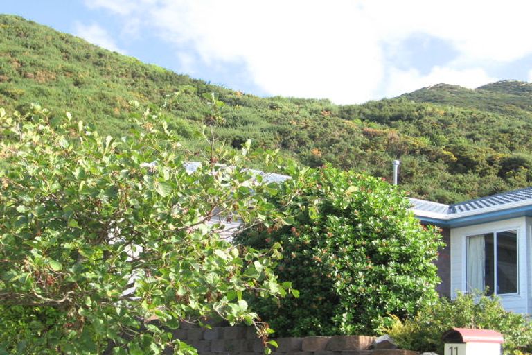 Photo of property in 11 Castlemaine Close, Karori, Wellington, 6012