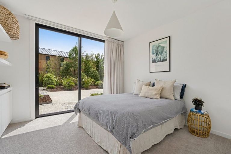 Photo of property in 1 Torridon Court, Jacks Point, Queenstown, 9371